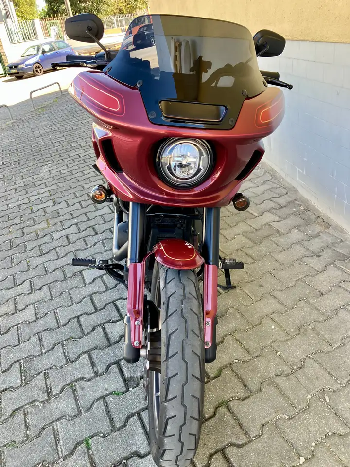 Harley-Davidson Low Rider ST – Vista 4