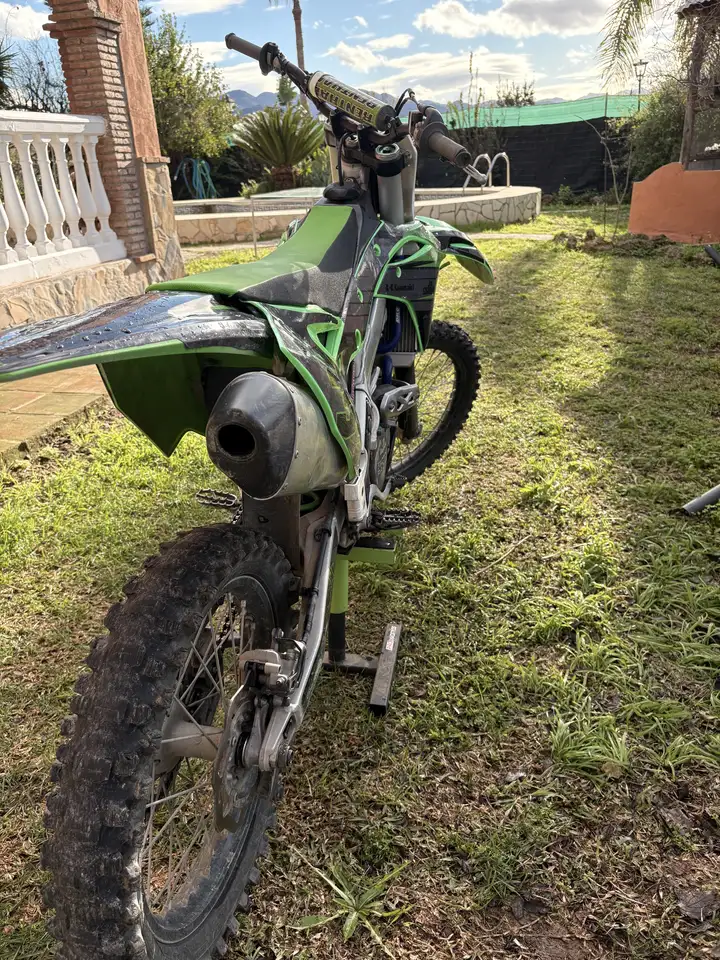 Kawasaki KX250 - Vista 3