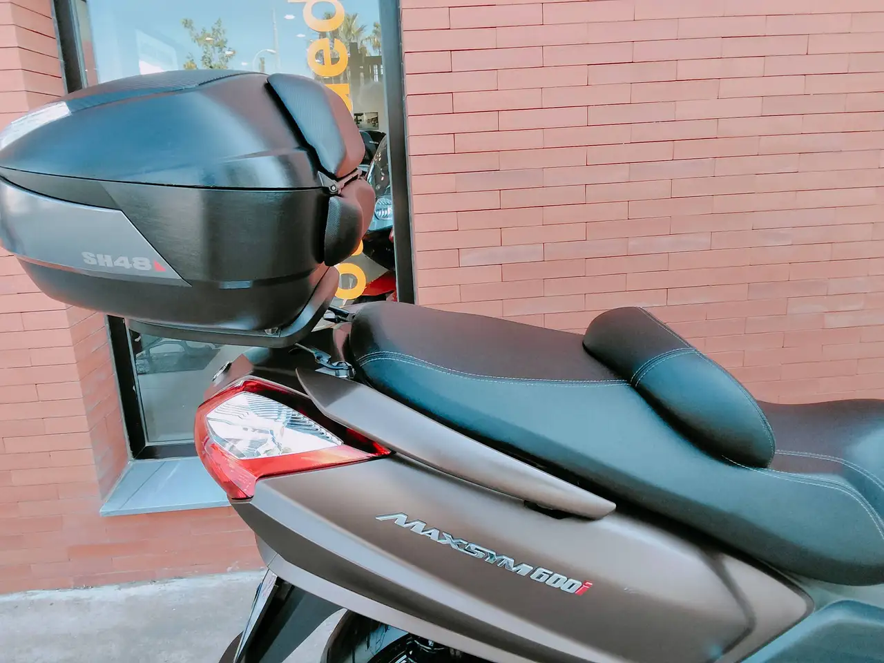 SYM Maxsym 600 - Vista 11