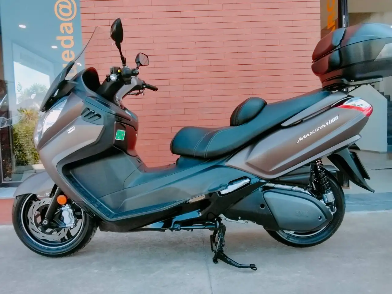 SYM Maxsym 600 - Vista 3