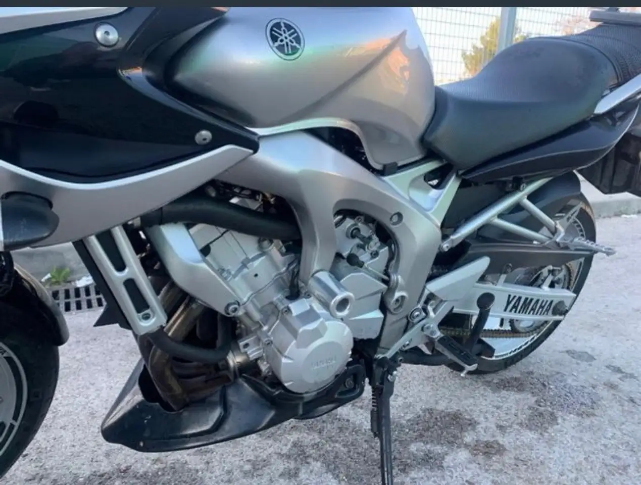 Yamaha FZ1 - Vista 5