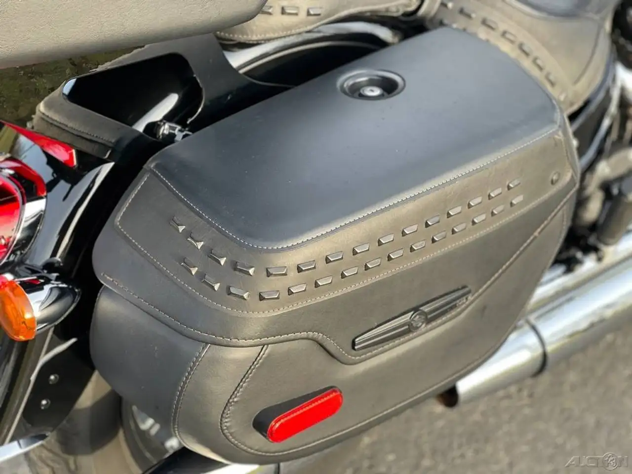 Harley-Davidson Heritage Softail - Vista 3