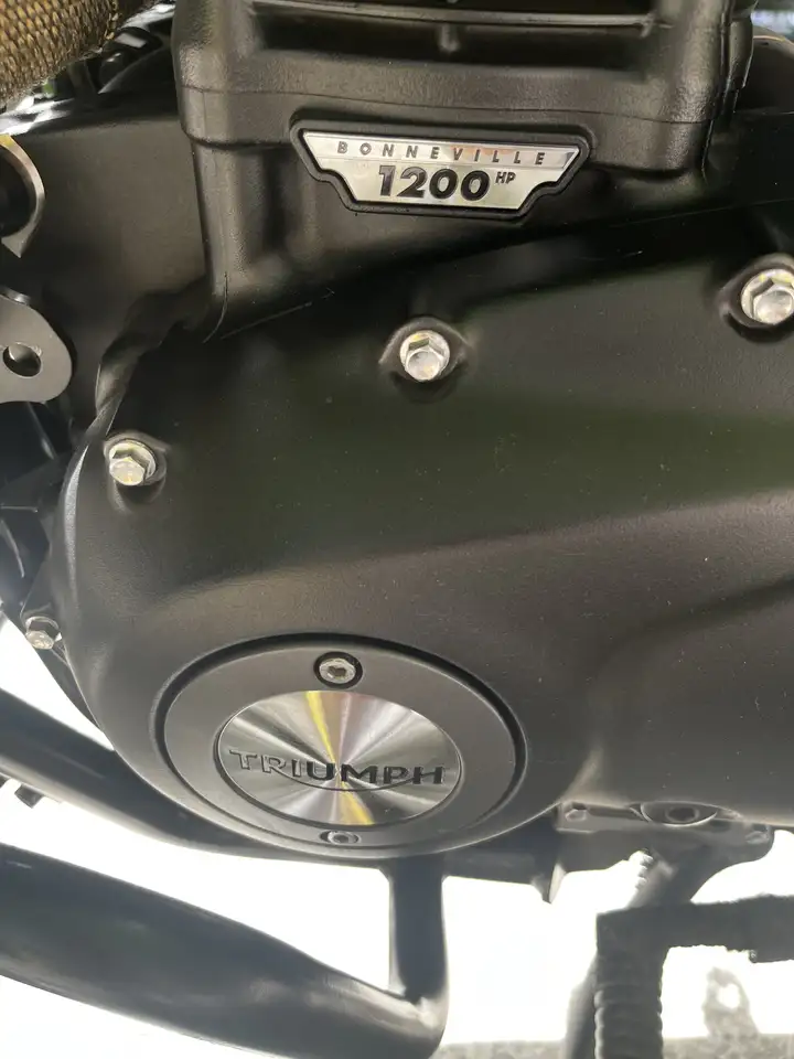 Triumph Scrambler – Vista 28