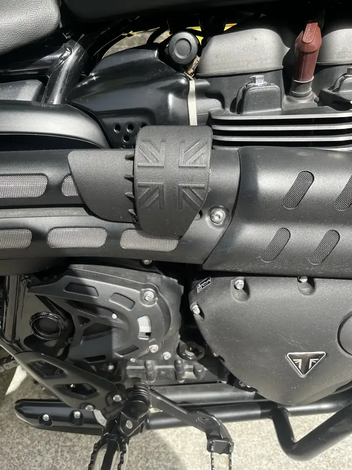 Triumph Scrambler – Vista 30