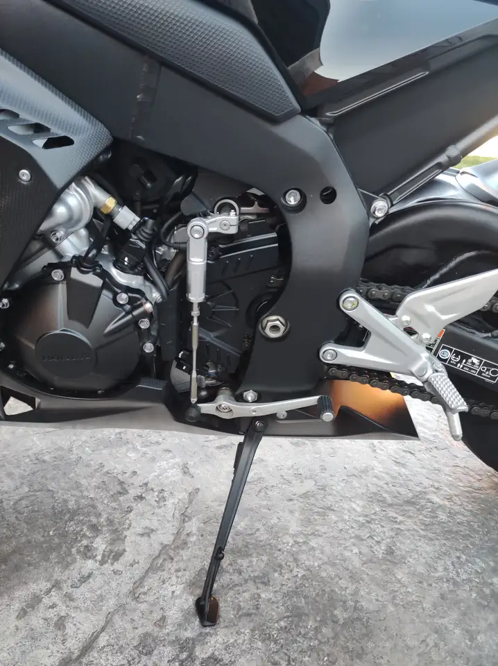 Honda CBR 1000 – Vista 14
