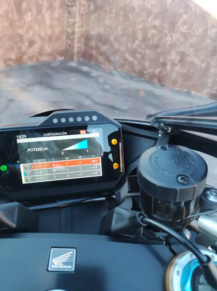 Honda CBR 1000 – Vista 10