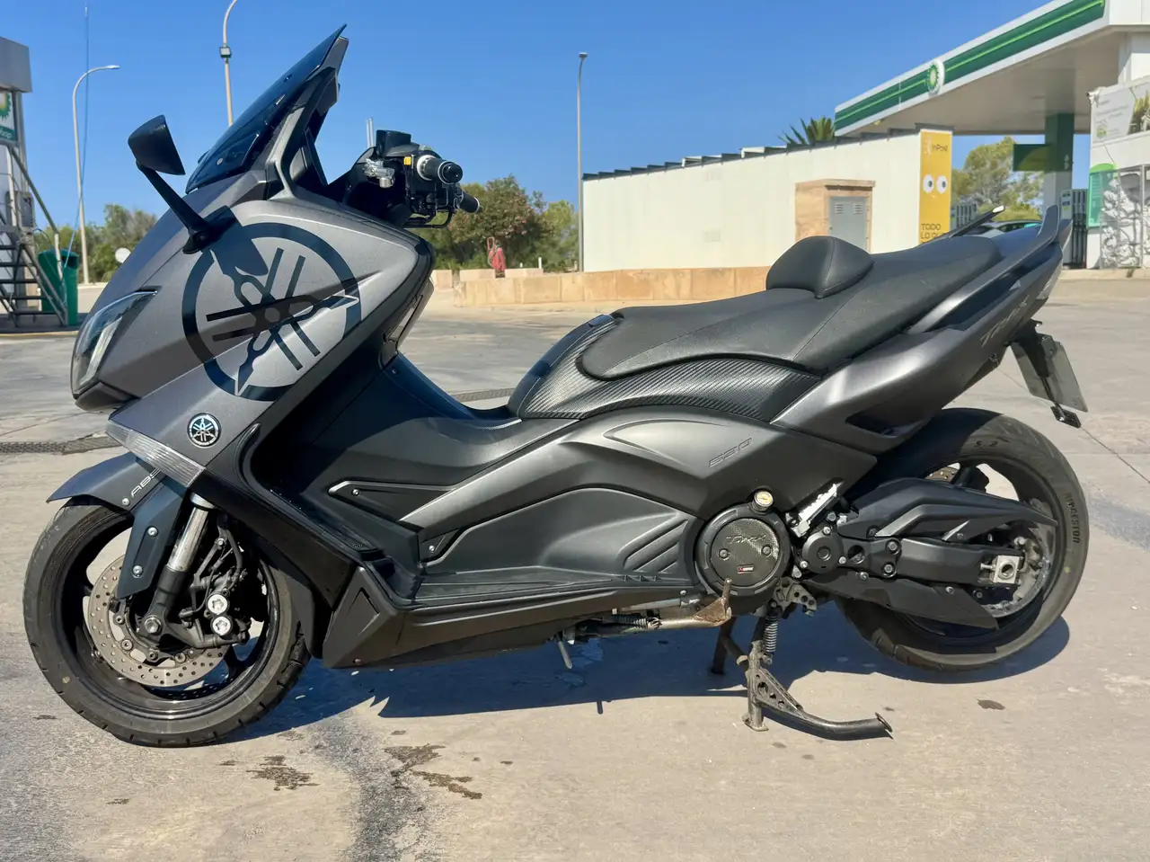 Yamaha TMAX 530 - Vista 4