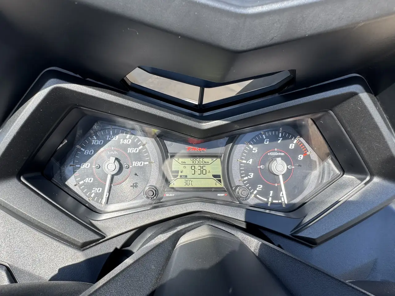 Yamaha TMAX 530 - Vista 5