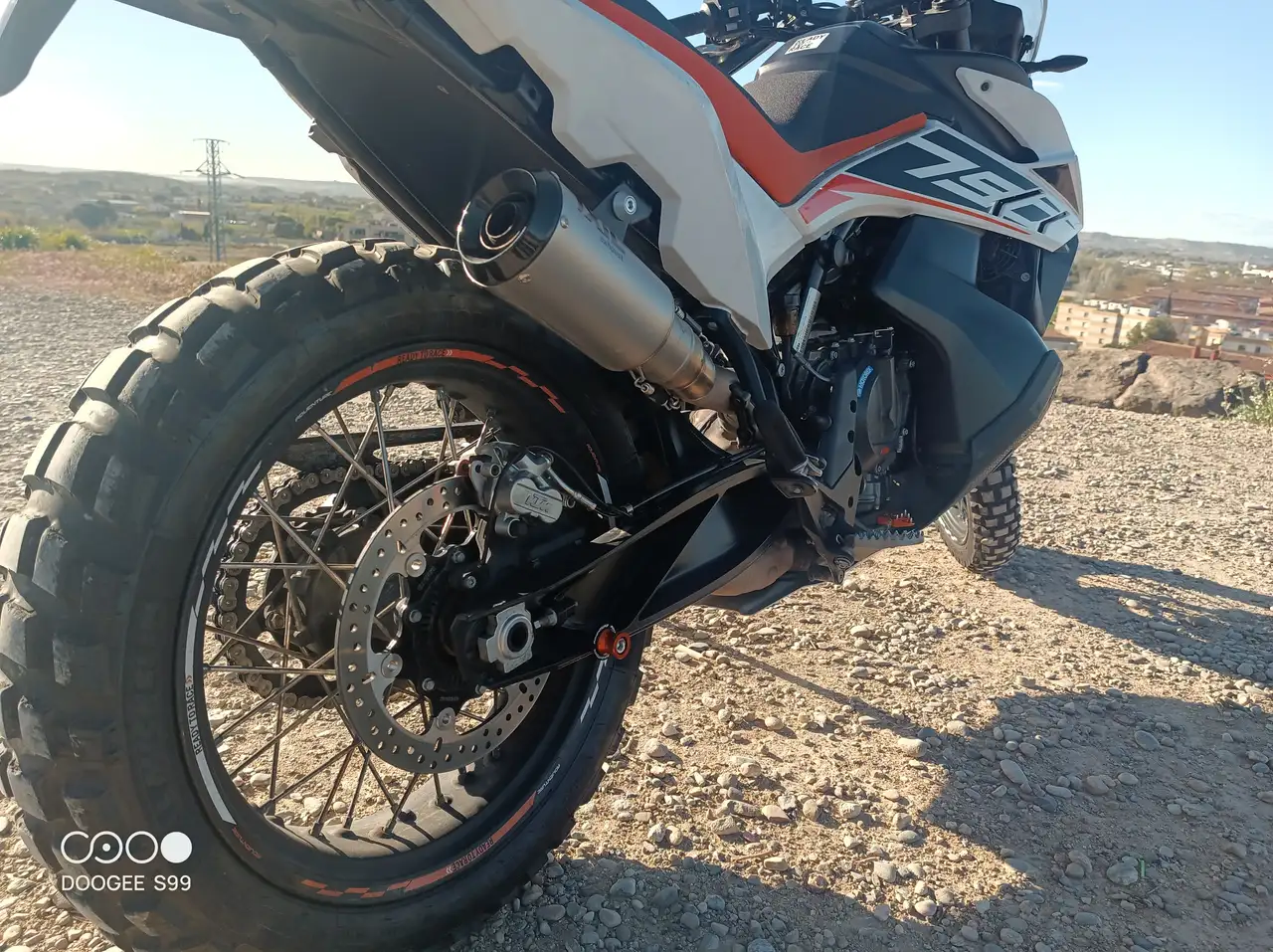 KTM 790 Adventure - Vista 6