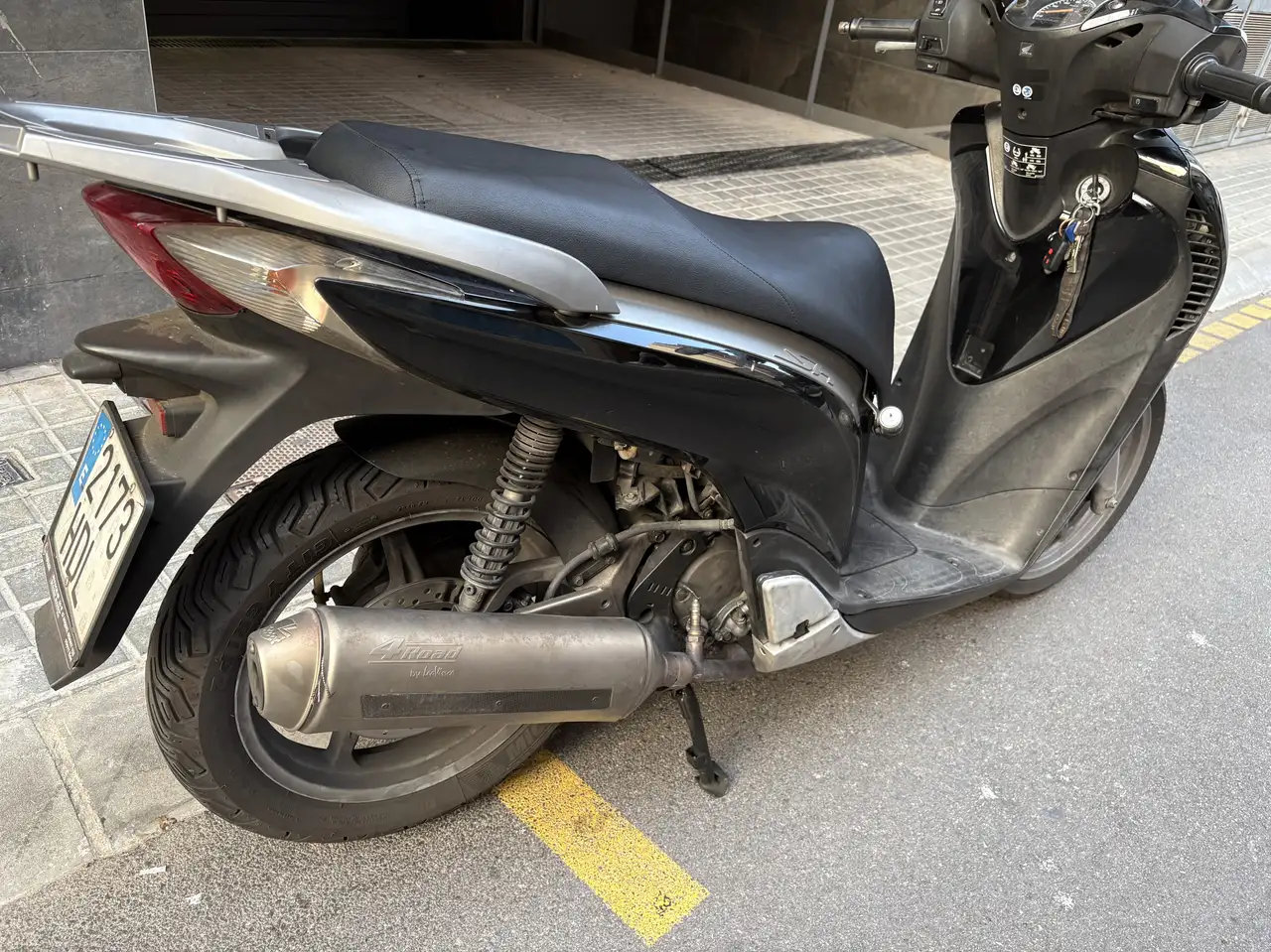 Honda SH125i - Vista 5