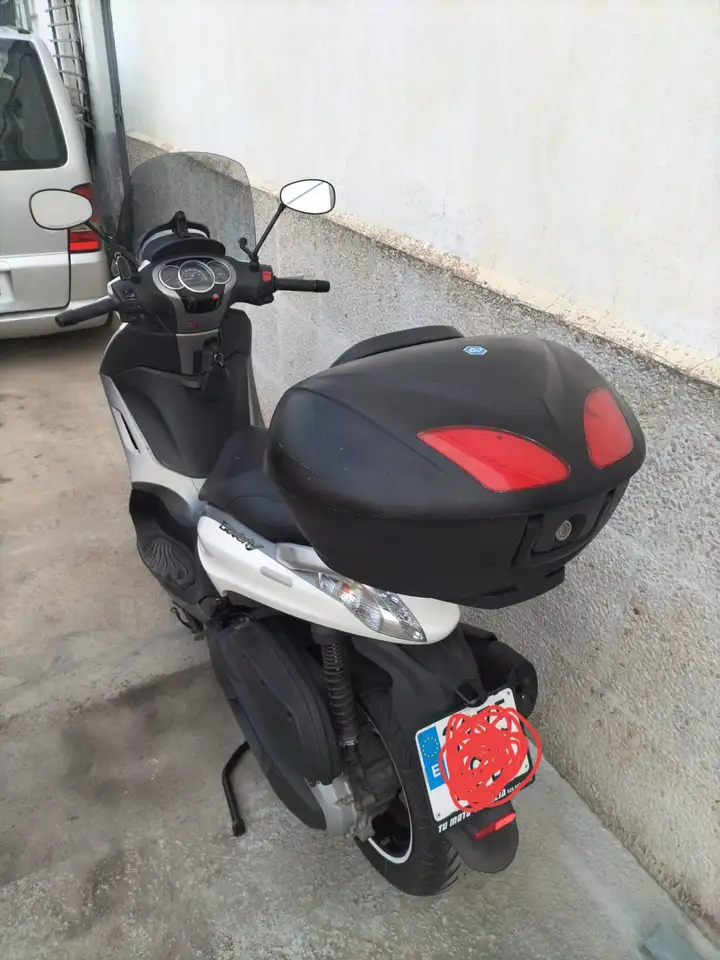 Piaggio Beverly 350 – Vista 6