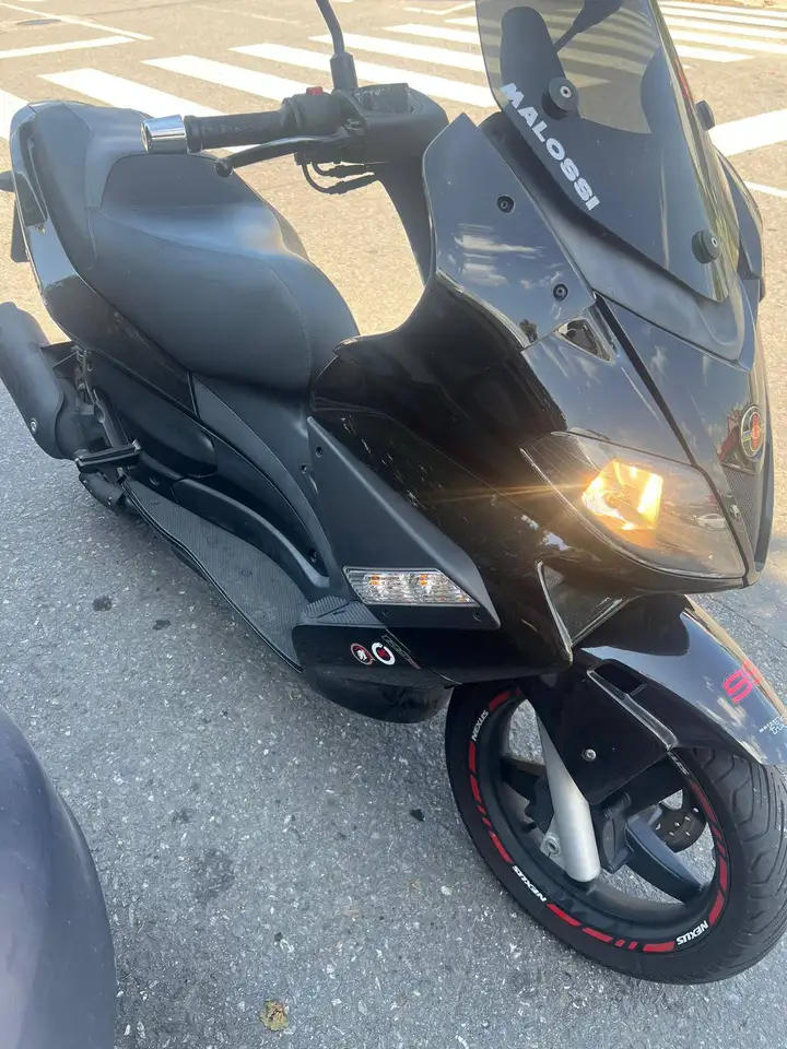 Gilera Nexus 125 - Vista 3