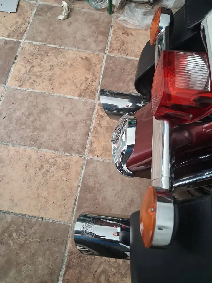 Harley-Davidson Road King – Vista 8