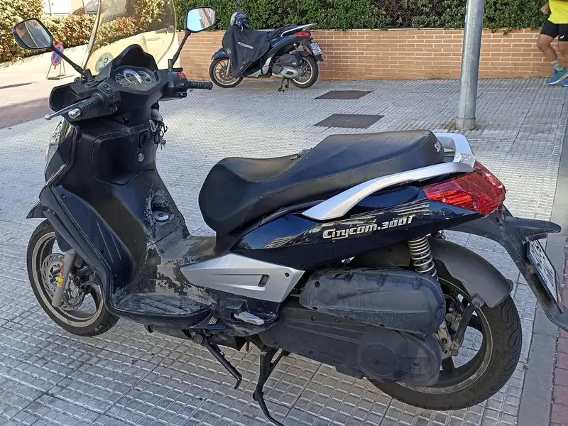 SYM Citycom 300 1100 € 2009 Madrid - 1