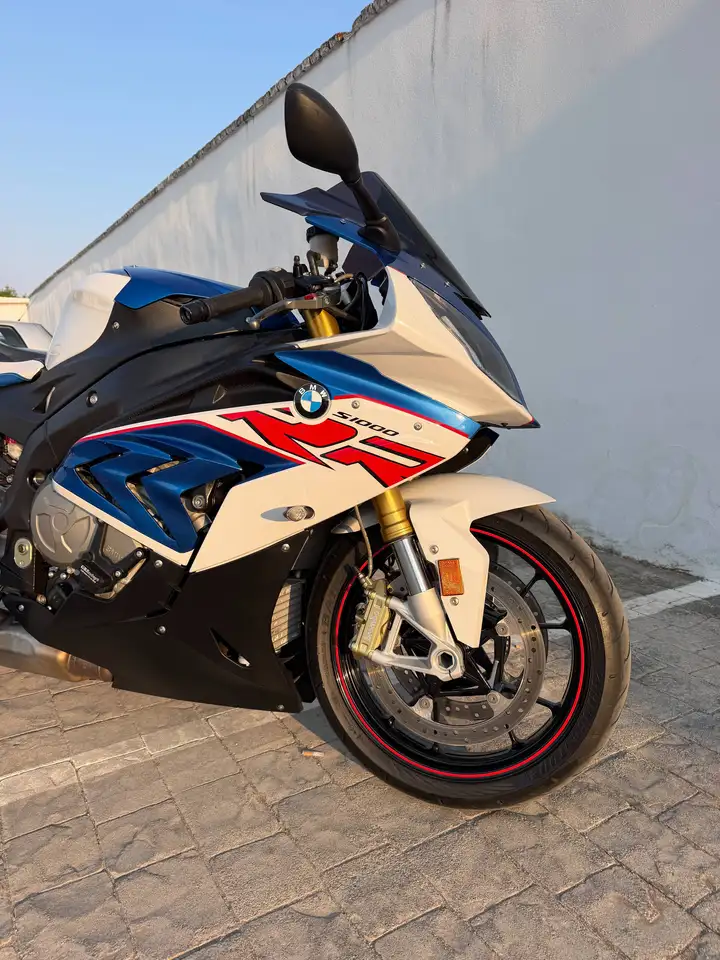 BMW S 1000 RR - Vista 3