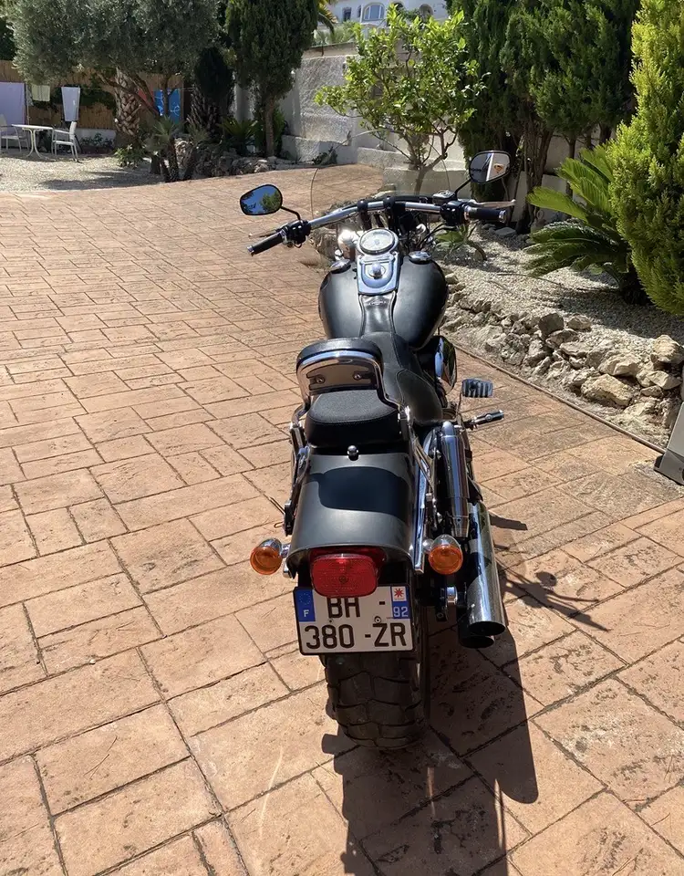 Harley-Davidson Fat Bob - Vista 3