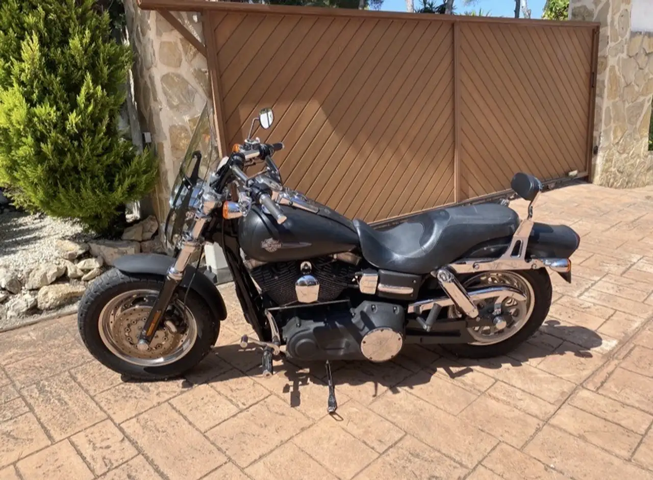 Harley-Davidson Fat Bob - Vista 4