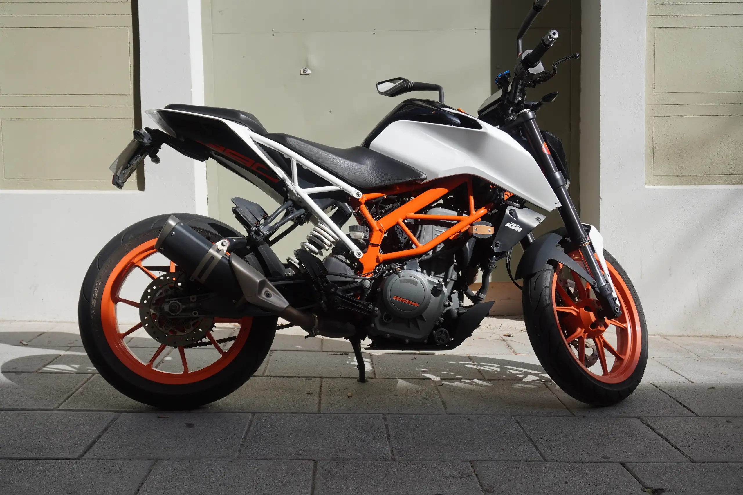 KTM 390 Duke – Vista 9