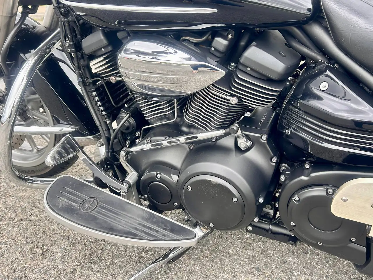 Yamaha XV 1900 – Vista 8