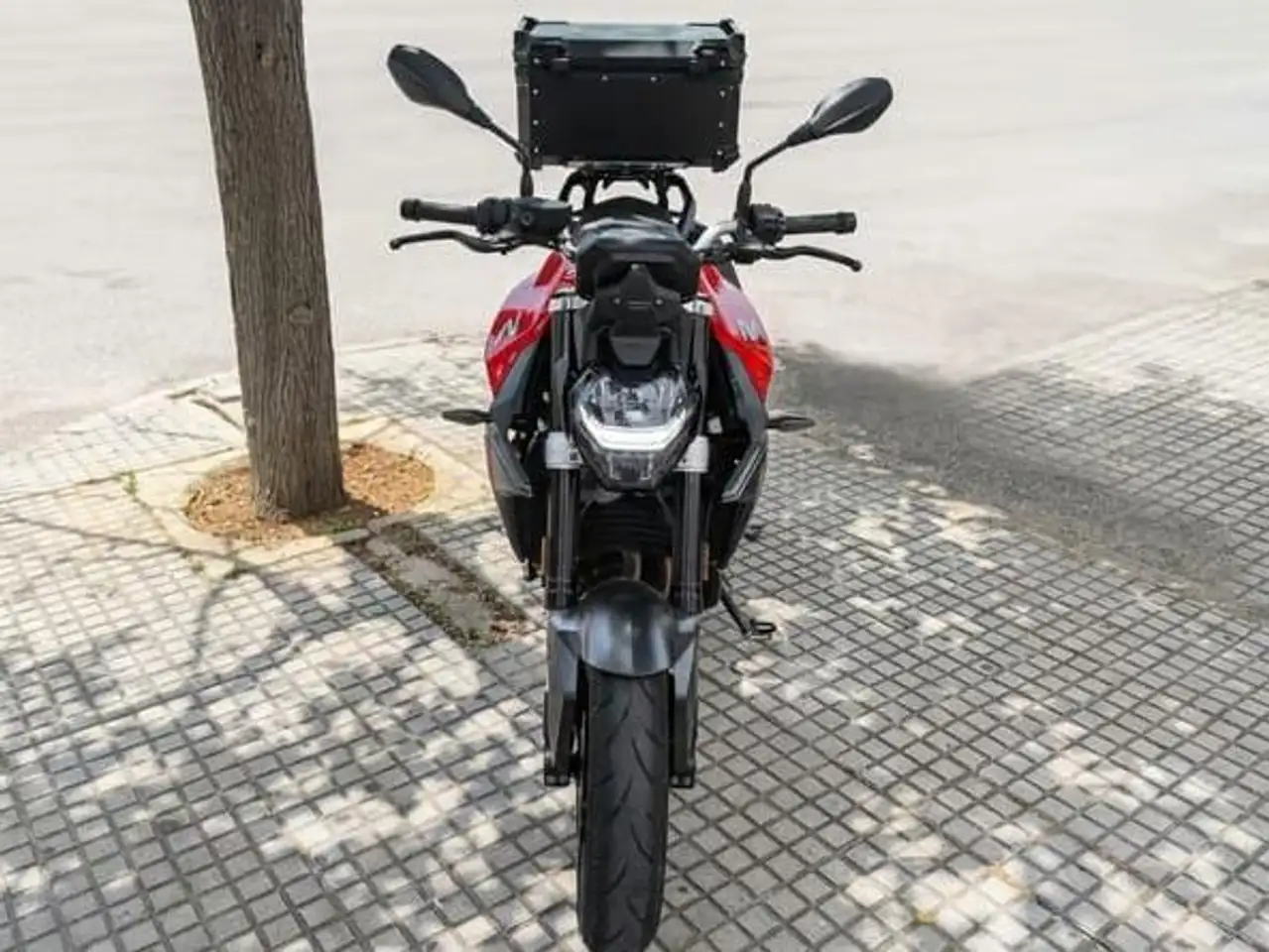 BMW F 900 R - Vista 4