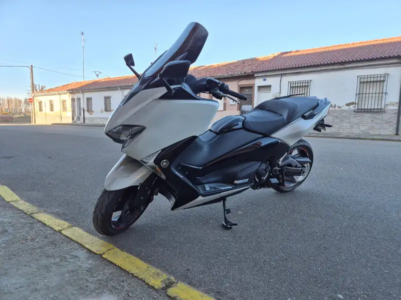 Yamaha TMAX 530 8000 € 2018 León - 1