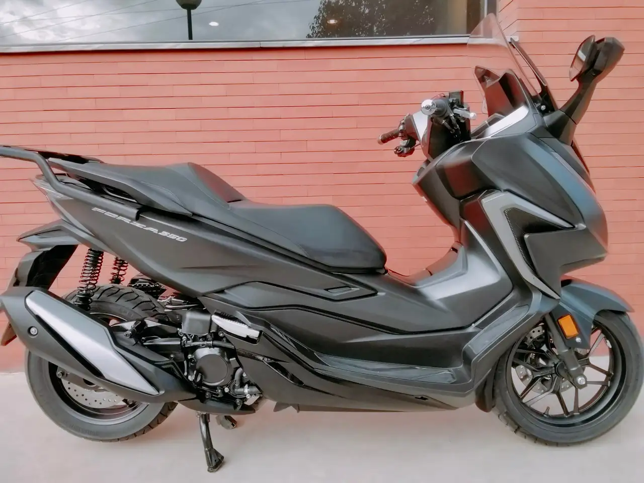 Honda Forza 350 – Vista 13