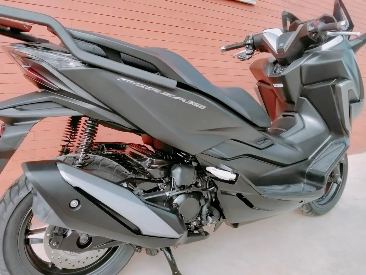Honda Forza 350 – Vista 14