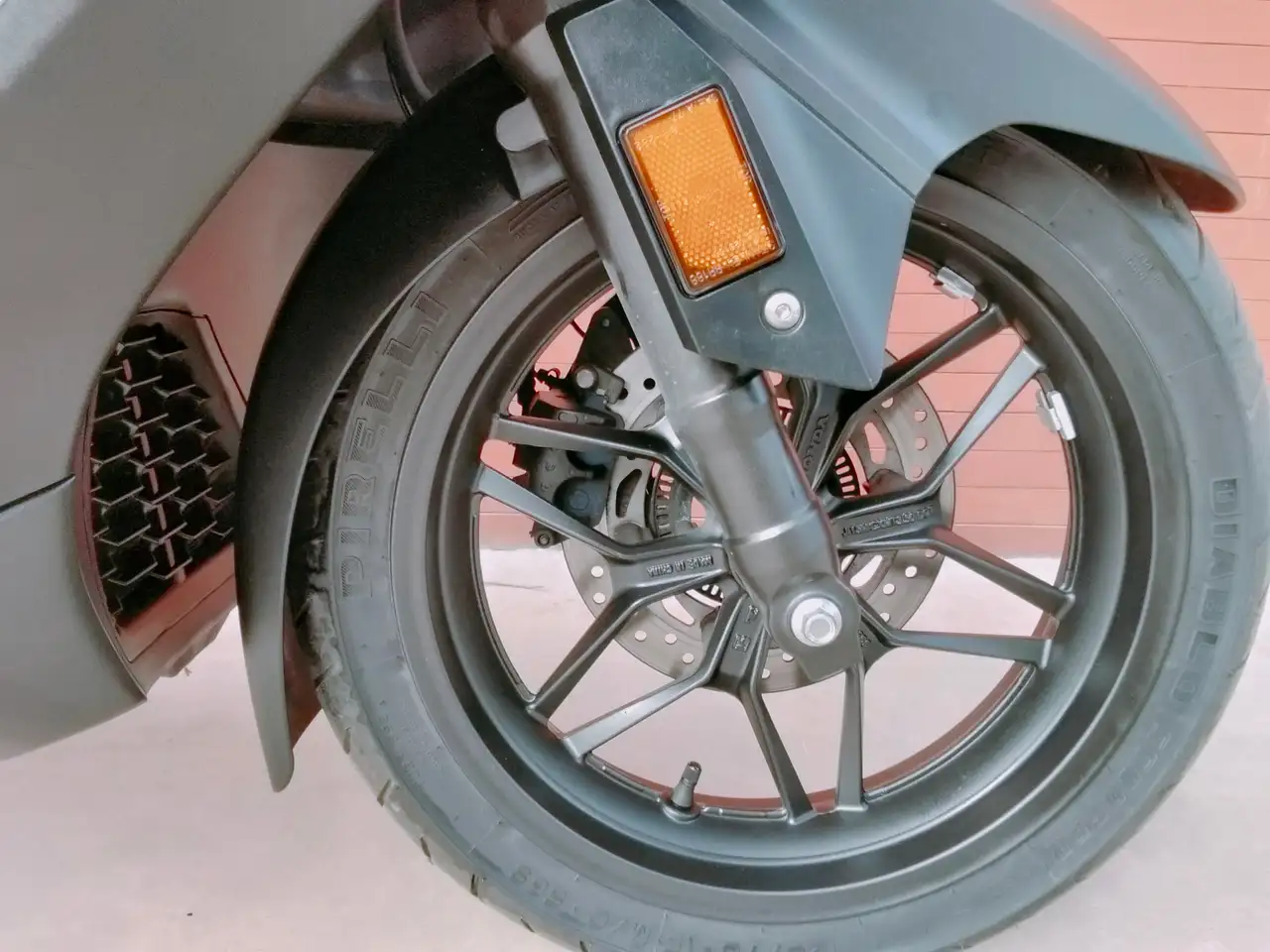 Honda Forza 350 – Vista 17
