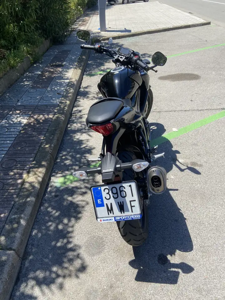 Suzuki GSX-S125 - Vista 4