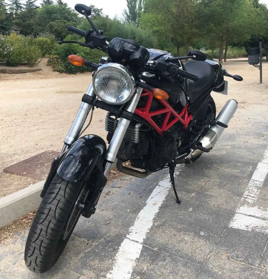 Ducati Monster 695 – Vista 4