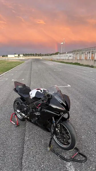Yamaha YZF-R6 8999 € 2008 Murcia - 1