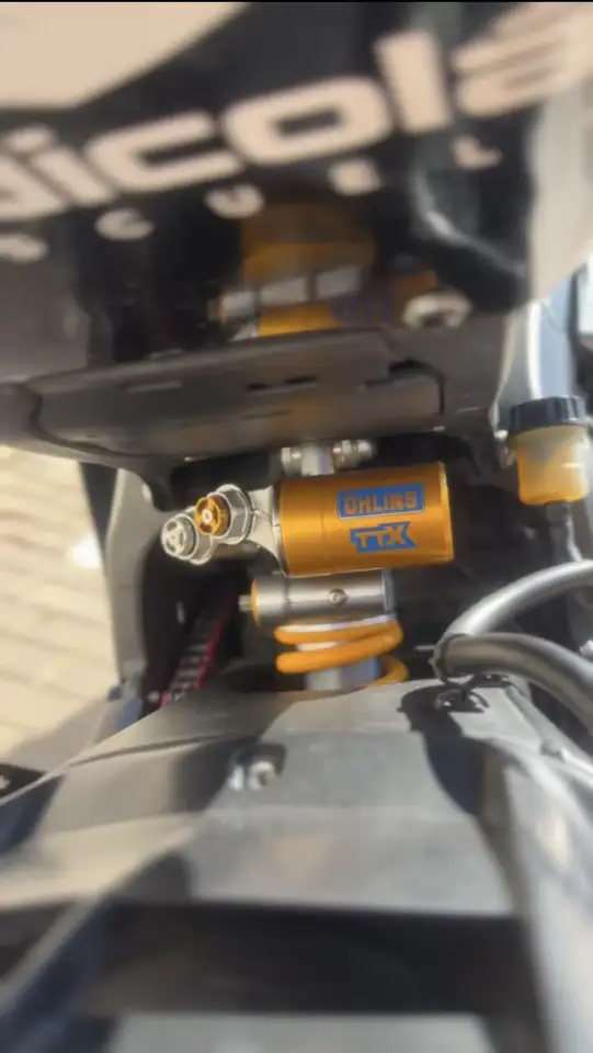 Yamaha YZF-R6 - Vista 6