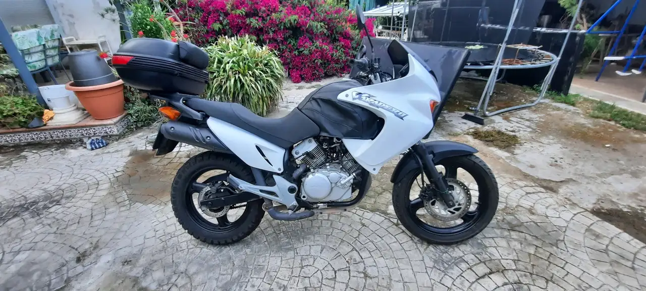 Honda XL125 - Vista 5