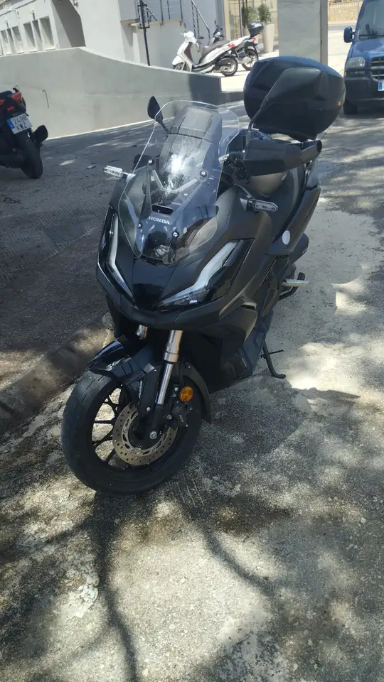 Honda ADV350 - Vista 17
