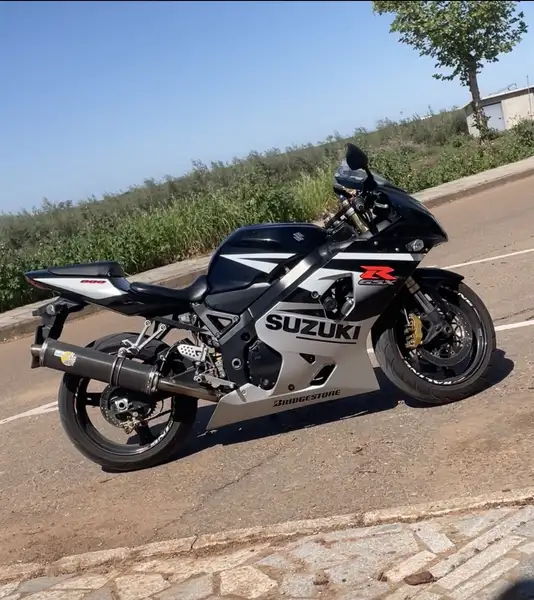 Suzuki GSX-R600 4500 € 2007 Badajoz - 1