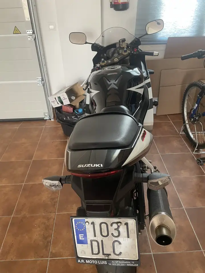 Suzuki GSX-R600 - Vista 4