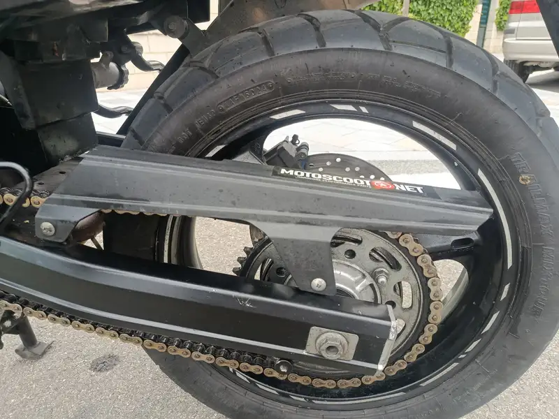 Suzuki V-Strom 650 2800 € 2007 Araba - 1