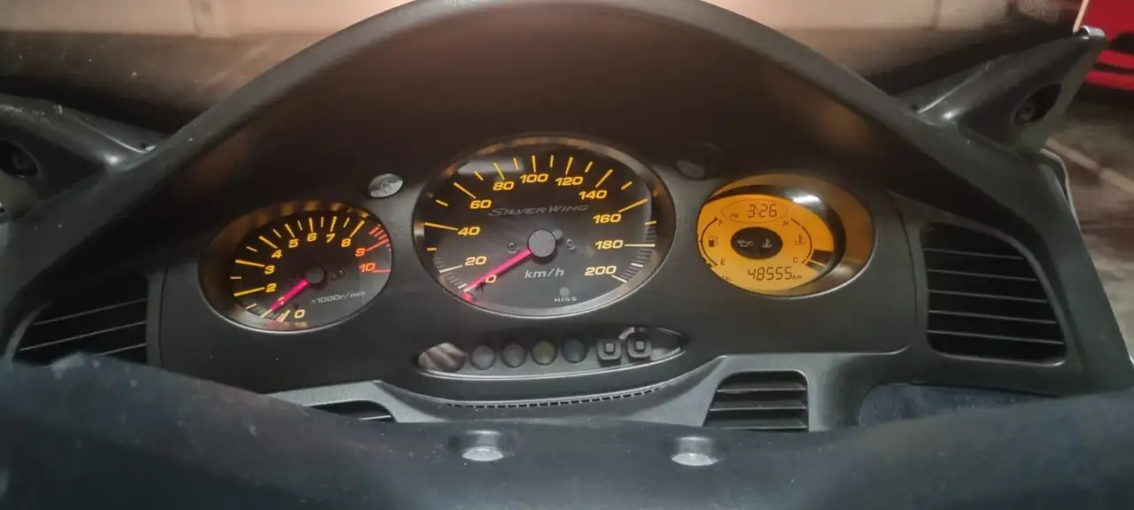 Honda Silver Wing – Vista 6