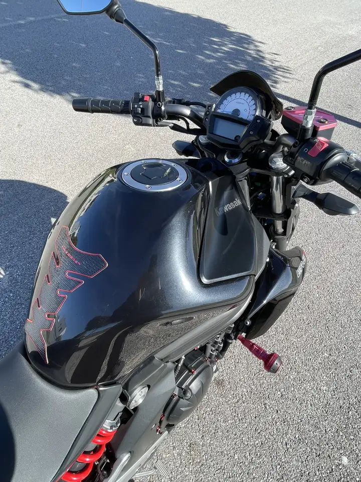 Kawasaki ER - 6 N – Vista 3
