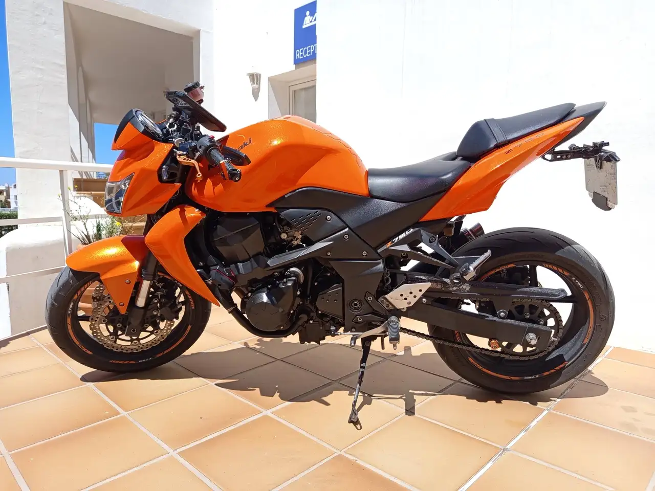 Kawasaki Z750 – Vista 2