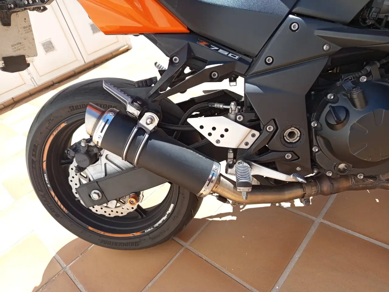 Kawasaki Z750 – Vista 6