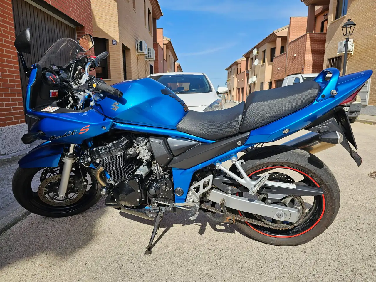 Suzuki Bandit 650 – Vista 4