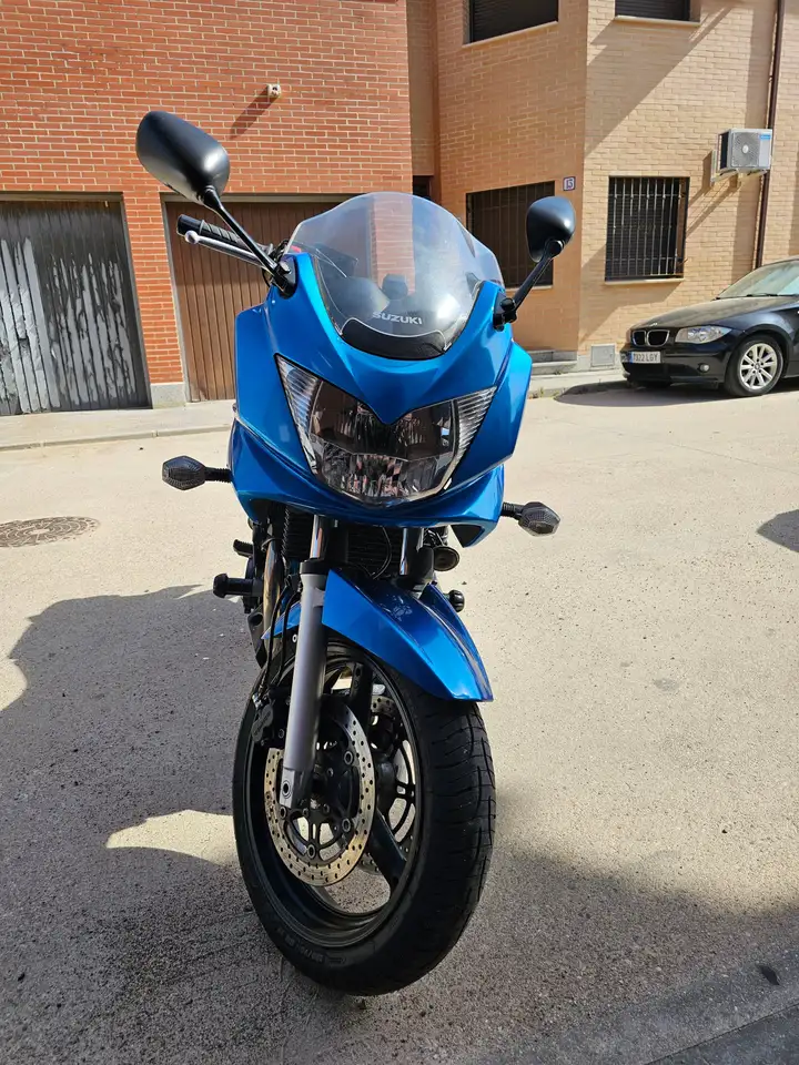 Suzuki Bandit 650 – Vista 5
