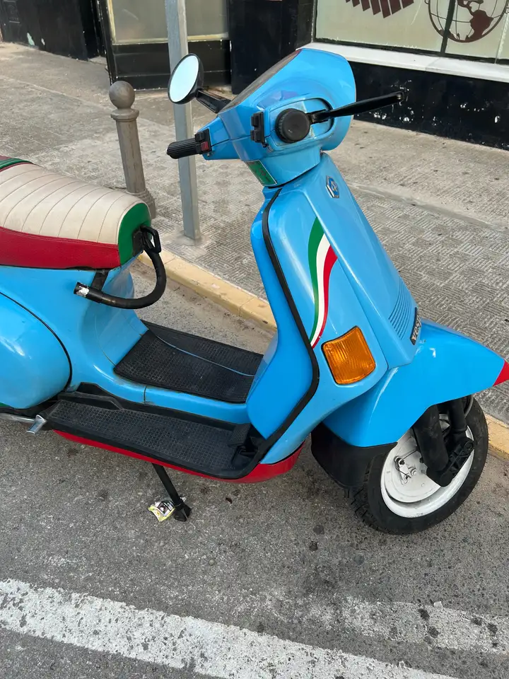 Vespa Cosa 200 – Vista 4