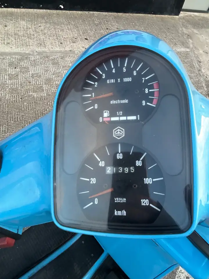 Vespa Cosa 200 – Vista 5