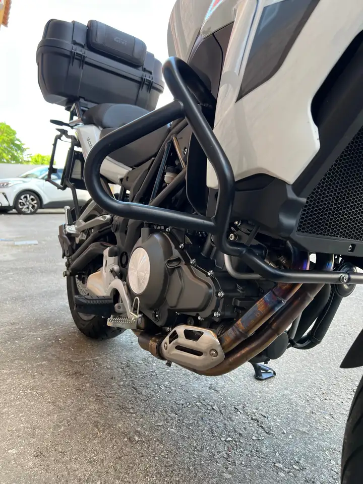 Benelli TRK 502 - Vista 3