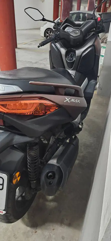 Yamaha XMAX 300 – Vista 7