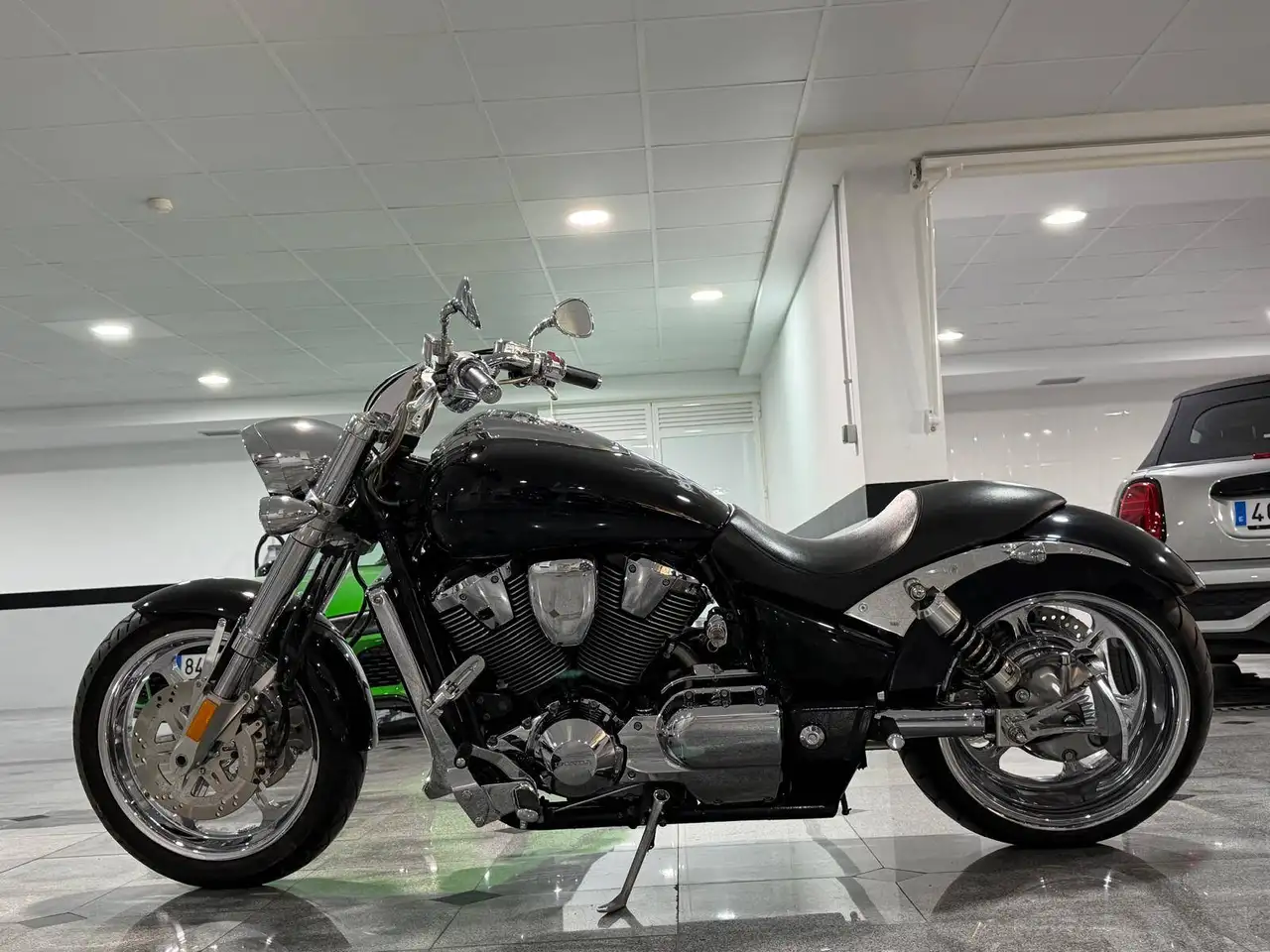 Honda VTX1800 - Vista 3
