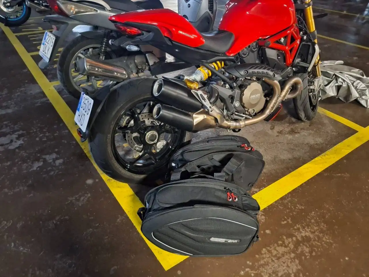 Ducati Monster 1200 - Vista 16
