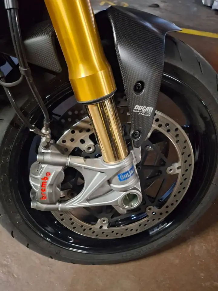 Ducati Monster 1200 - Vista 17